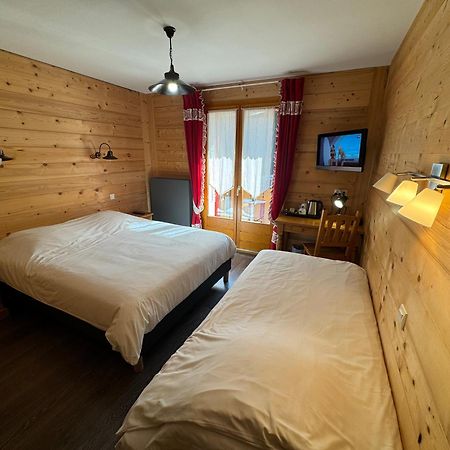 Le Schuss Hotel Chatel Bagian luar foto