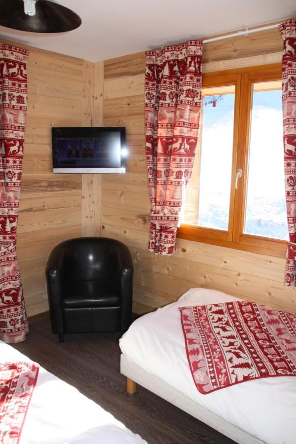 Le Schuss Hotel Chatel Bagian luar foto