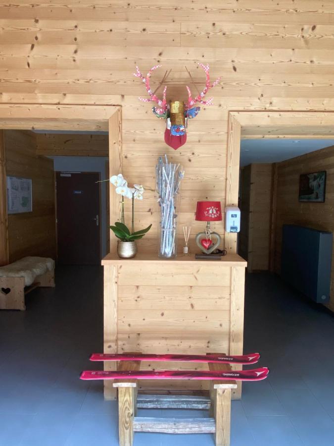 Le Schuss Hotel Chatel Bagian luar foto
