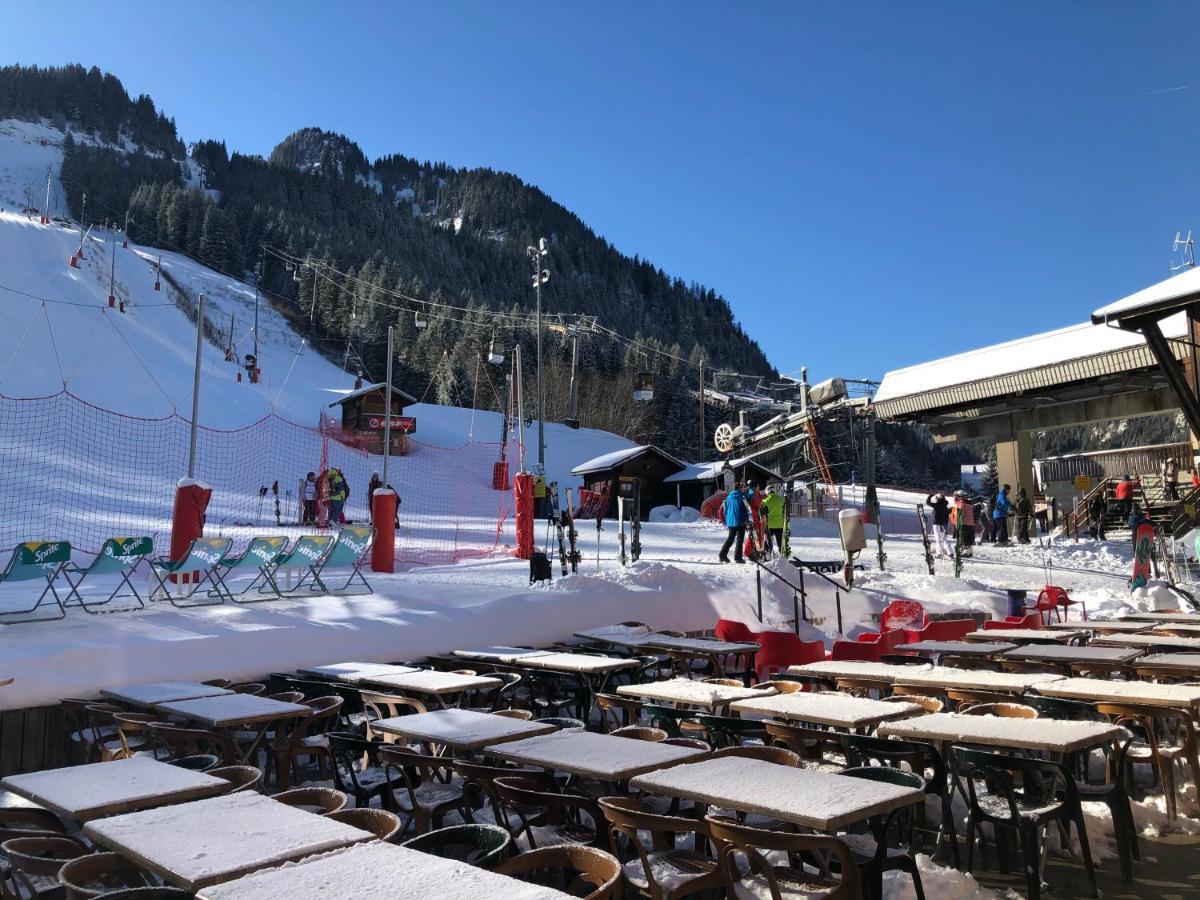Le Schuss Hotel Chatel Bagian luar foto