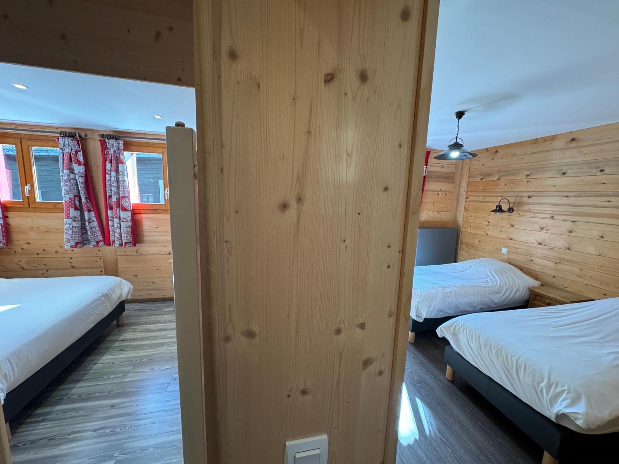 Le Schuss Hotel Chatel Bagian luar foto