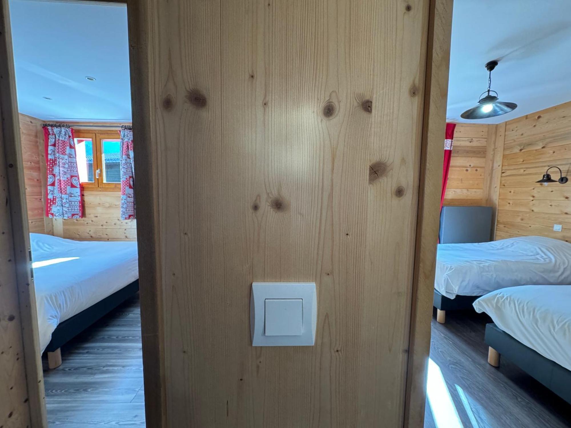 Le Schuss Hotel Chatel Bagian luar foto